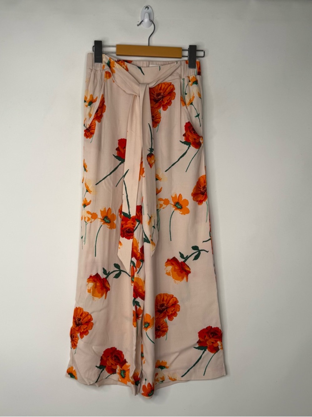 Aritzia Wilfred Wide-Leg Tie-Waist Pants with Orange Floral Size XS